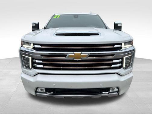 Pearl 2021 Chevrolet Silverado 2500 High Country
