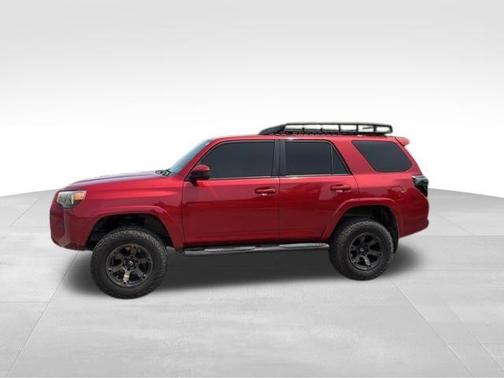 Barcelona Red Metallic 2015 Toyota 4Runner SR5