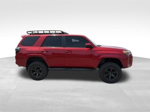Barcelona Red Metallic 2015 Toyota 4Runner SR5