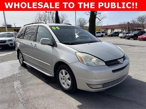 2004 Toyota Sienna XLE