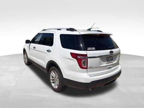 Oxford White 2013 Ford Explorer XLT