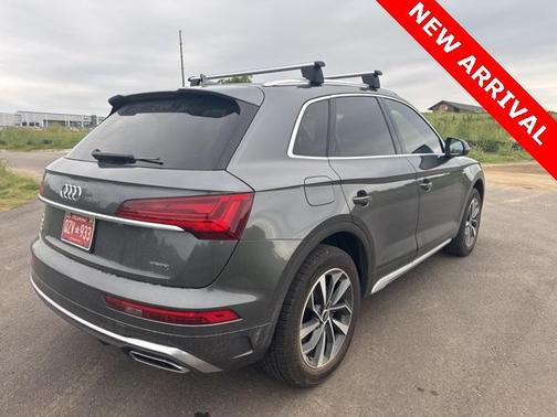 2022 Audi Q5 45 S line quattro Premium