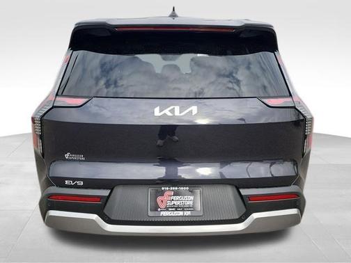 Metal 2026 Kia EV9 Wind