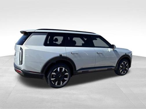 Ivory Silver 2027 Kia Telluride S