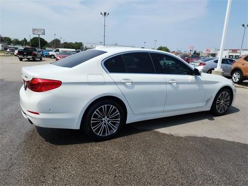 2020 BMW 530 i