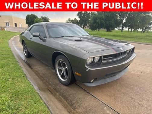 2010 Dodge Challenger SE