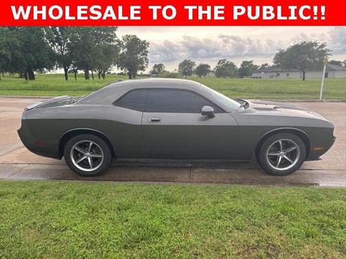 2010 Dodge Challenger SE