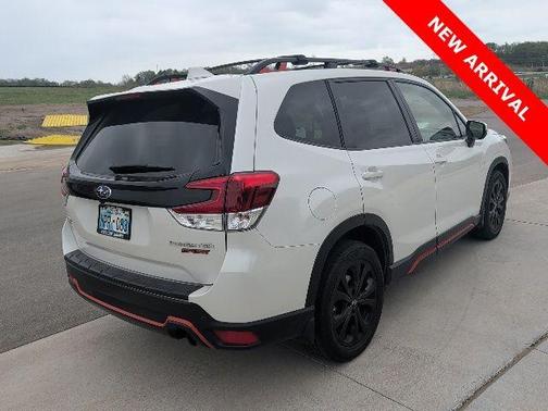 Crystal White Pearl 2020 Subaru Forester Sport