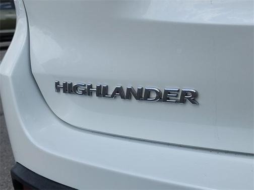2019 Toyota Highlander LE Plus