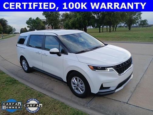2024 Kia Carnival LX