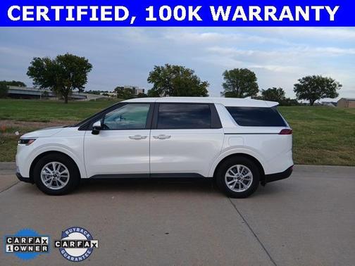 2024 Kia Carnival LX