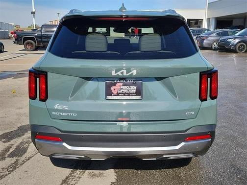 Green 2026 Kia Sorento Hybrid EX