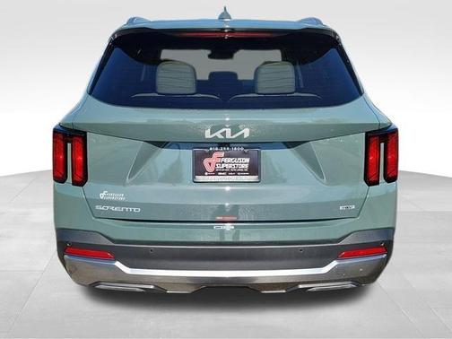 2026 Kia Sorento Hybrid EX