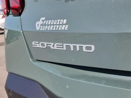Green 2026 Kia Sorento Hybrid EX