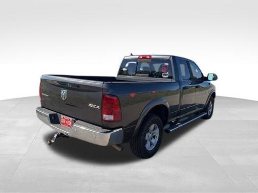 Crystal Metallic 2016 RAM 1500 SLT