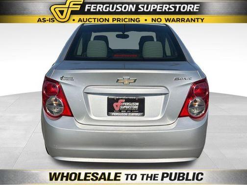 Silver Ice Metallic 2015 Chevrolet Sonic LS