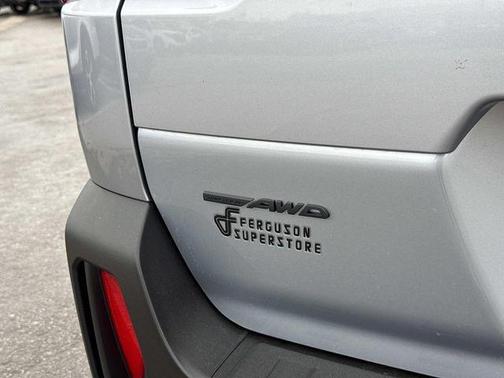 Ice Silver Metallic 2026 Subaru Outback Limited XT