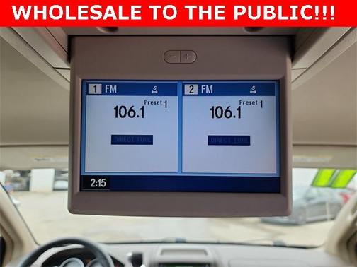 2011 Volkswagen Routan SE