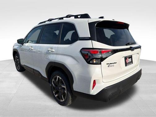 Crystal White Pearl 2026 Subaru Forester Limited