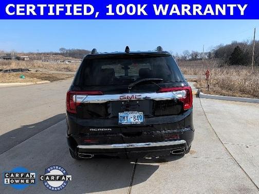 2023 GMC Acadia Denali