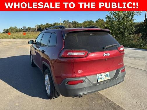 2016 Jeep Cherokee Sport