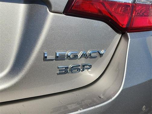 2018 Subaru Legacy 3.6R Limited