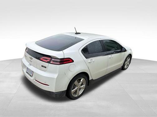 Pearl 2015 Chevrolet Volt Base