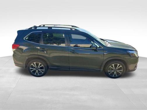 Cascade Green Silica 2023 Subaru Forester Limited