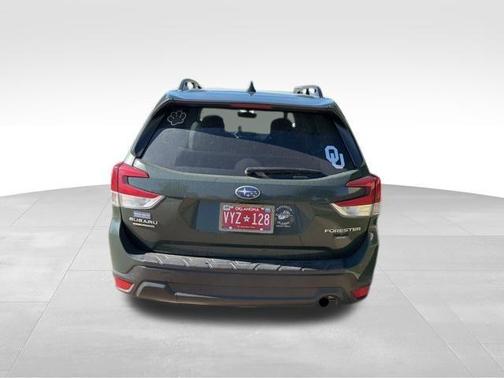 Cascade Green Silica 2023 Subaru Forester Limited