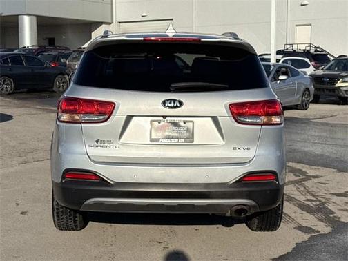 2016 Kia Sorento EX