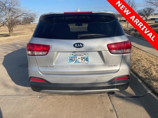 2016 Kia Sorento EX