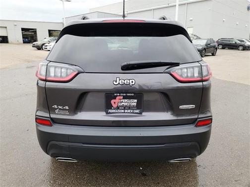 2022 Jeep Cherokee Latitude Lux