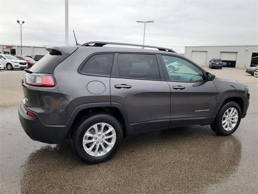2022 Jeep Cherokee Latitude Lux