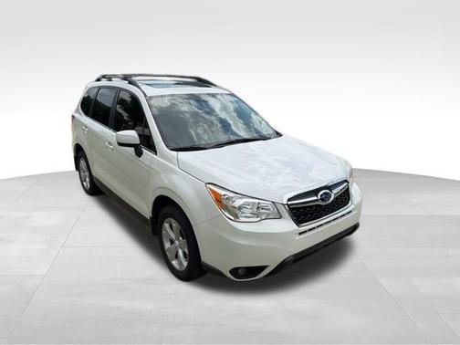 Crystal White Pearl 2016 Subaru Forester 2.5i Limited