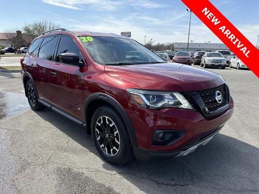 2020 Nissan Pathfinder SV