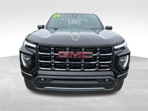 Onyx Black 2024 GMC Canyon AT4