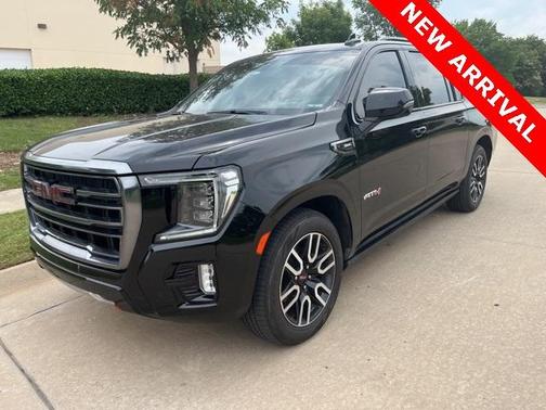 2022 GMC Yukon XL AT4