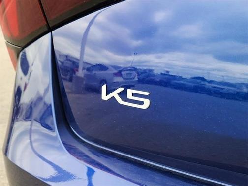 2025 Kia K5 EX
