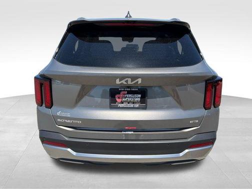 Sand 2026 Kia Sorento Hybrid EX