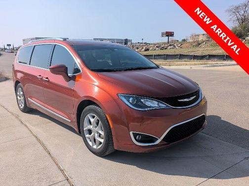 2018 Chrysler Pacifica Touring-L Plus