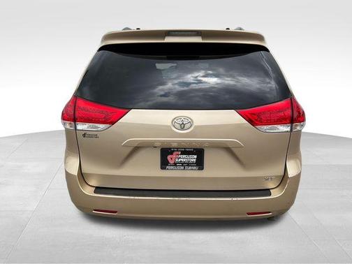 2012 Toyota Sienna XLE