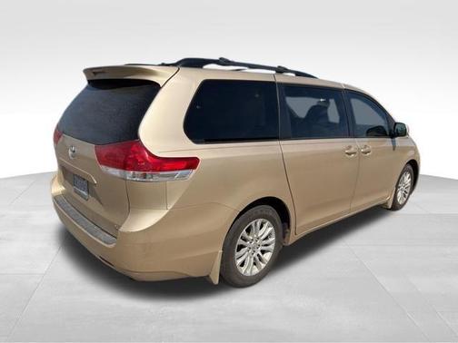 2012 Toyota Sienna XLE