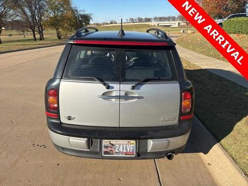 2009 MINI Cooper Clubman Base (M6)