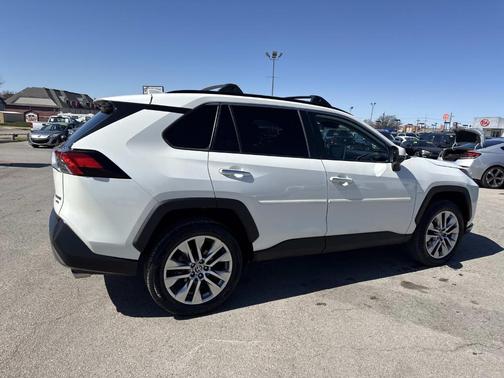 2022 Toyota RAV4 Limited