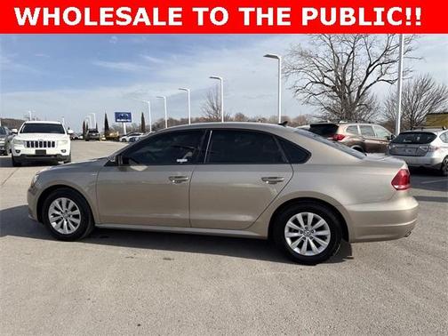 2015 Volkswagen Passat 1.8T Auto Wolfsburg Ed
