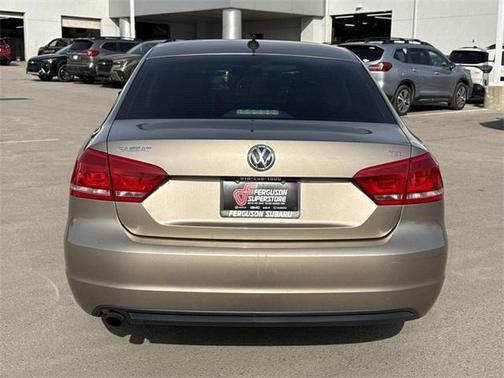 2015 Volkswagen Passat 1.8T Auto Wolfsburg Ed