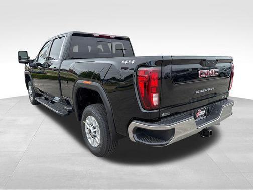 Onyx Black 2026 GMC Sierra 2500 SLE