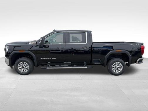 Onyx Black 2026 GMC Sierra 2500 SLE