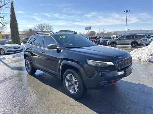2019 Jeep Cherokee Trailhawk