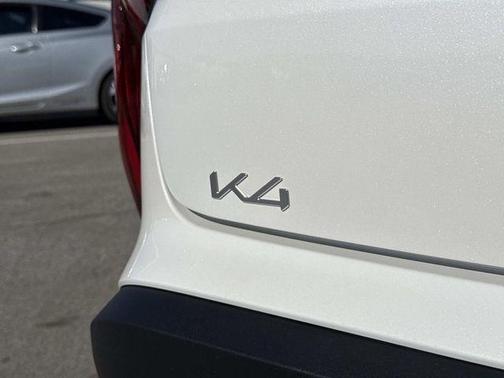 Snow White Pearl 2026 Kia K4 LXS